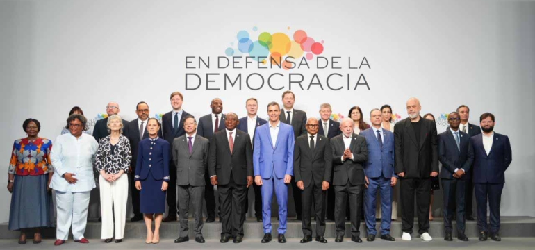 2026-04-18-IV-Cumbre-en-Defensa-de-la-Democracia7