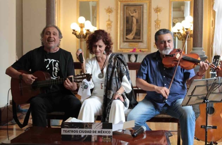 Rendirá homenaje a Mercedes Sosa el espectáculo “Con la piel de América” en el Teatro de la Ciudad Esperanza Iris.- Eikon1