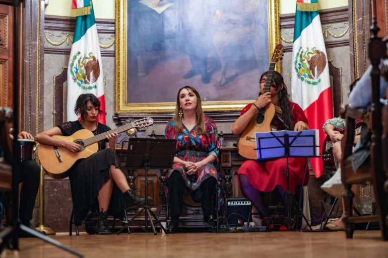 Salón de Cabildos celebra 20 años de apertura al público.- Eikon1